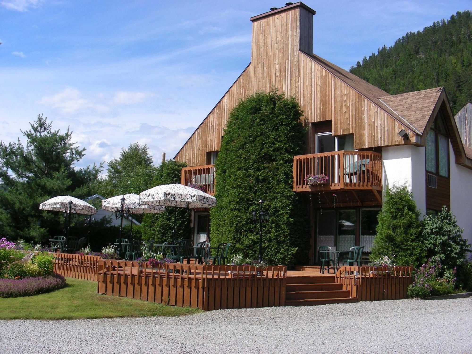 Du Jardin Inn